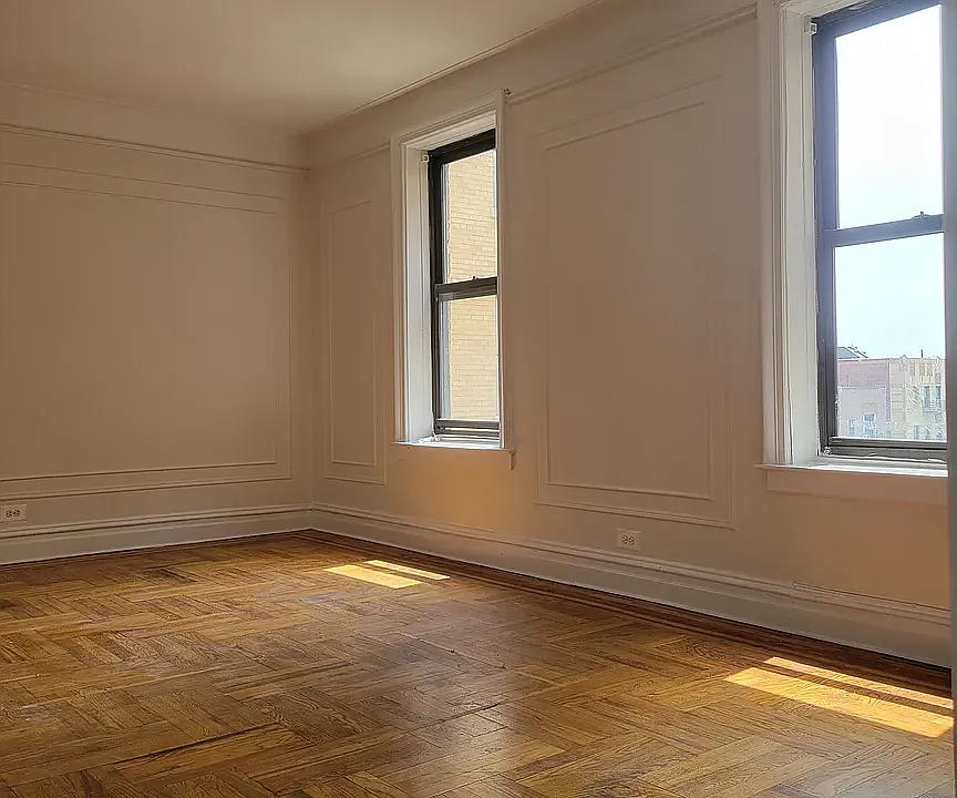 110 Seaman Ave #8F