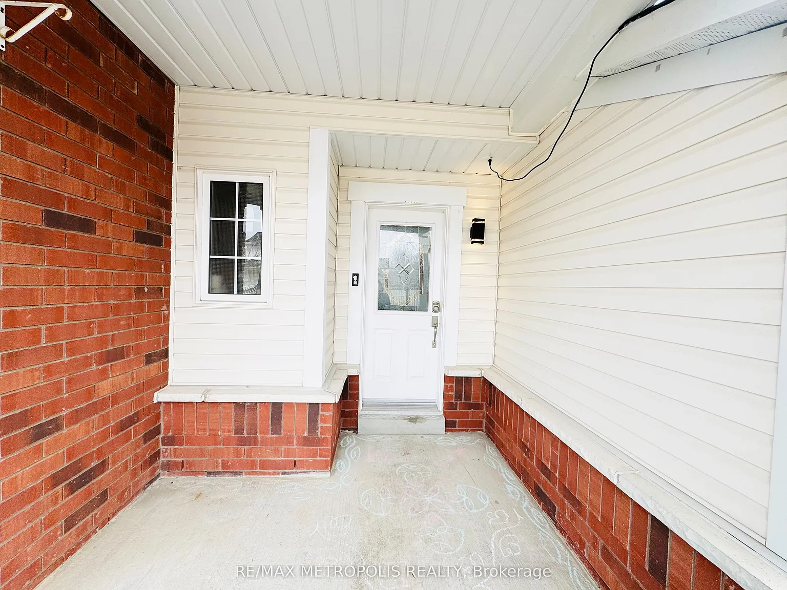 3 bed, $2,850 — Photo 2