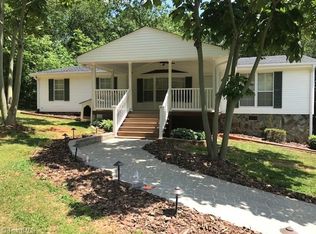 9401 Us Highway 220 S, Seagrove, NC 27341