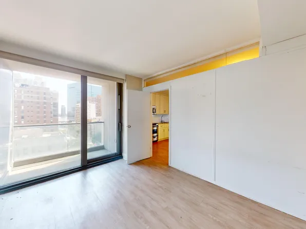 237 East 34th Street image 9 of 29