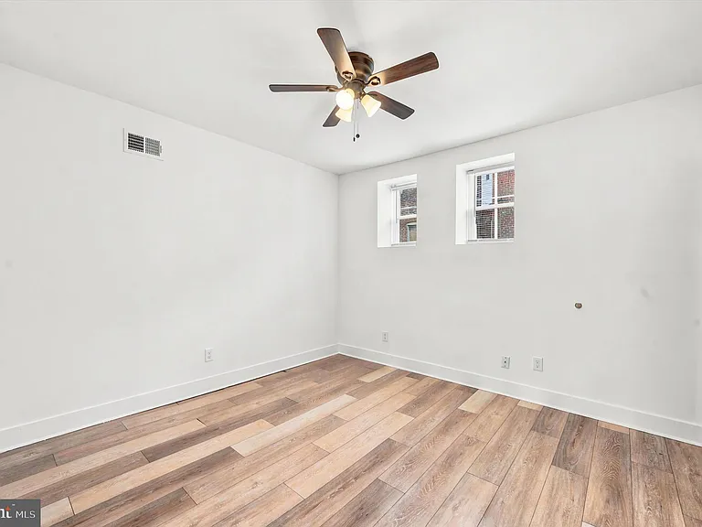 5616 Florence Ave — Photo 17