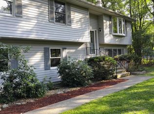 260 Upper Ridge Dr, Effort, PA 18330