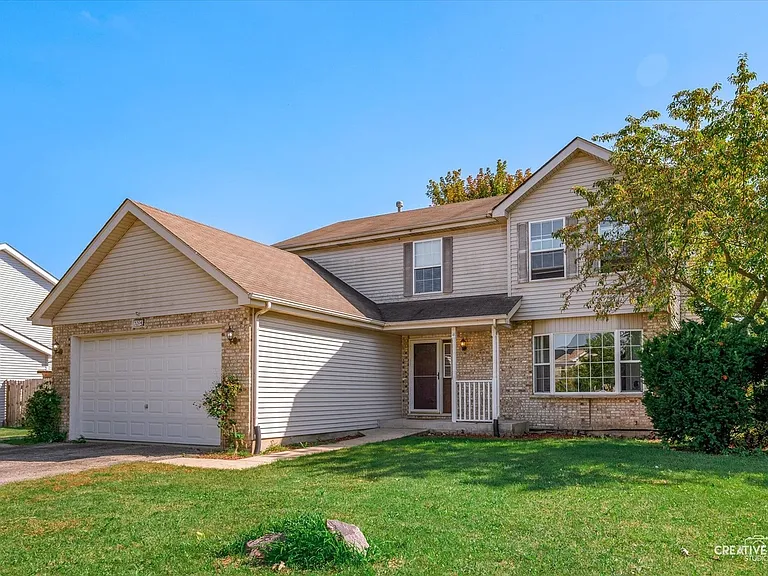 5204 Brighton Ln — Photo 1