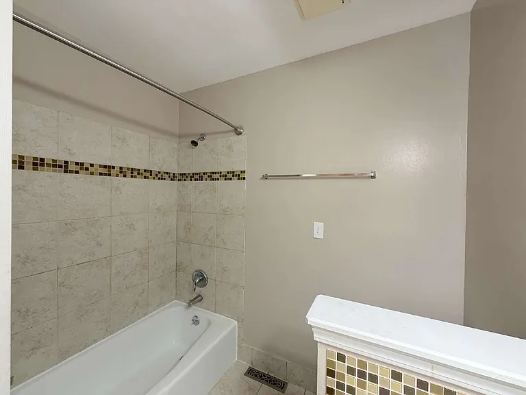 3800 SW Harbor Cir — Photo 16