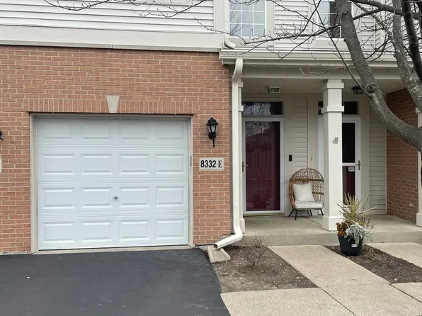 8332 Concord Ln Unit E, Justice, IL 60458