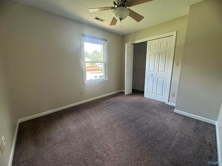 915 Highland Dr — Photo 19