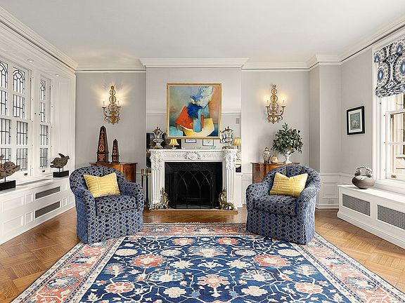 2nd image of 44 W 77th St #11W
