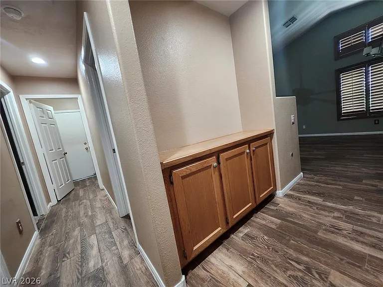 1516 Waterton Dr — Photo 8