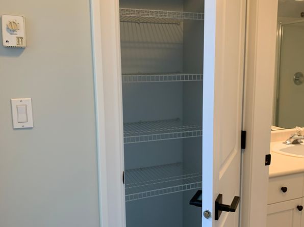 2 bedroom rental in Abbotsford — photo 12