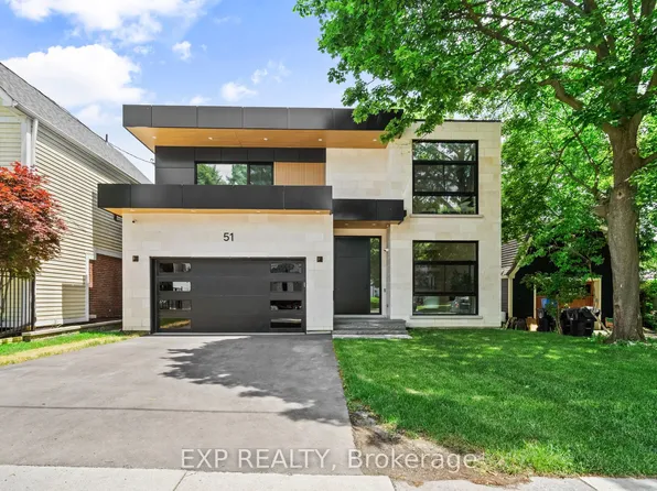 51 39th St, Toronto, ON M8W 3M6