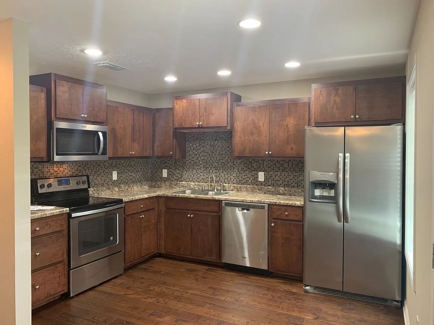 Conveniently Located Home Near Downtown Tullahoma — Photo 4