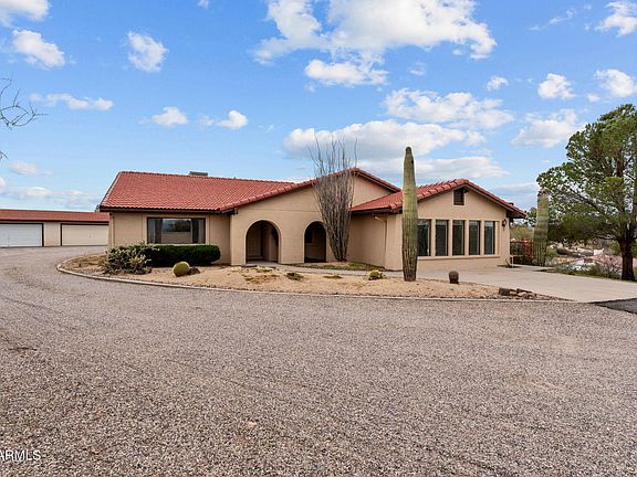 3rd image of 2211 W WICKENBURG Way