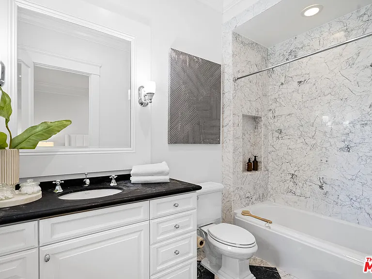 7335 Birdview Ave — Photo 60