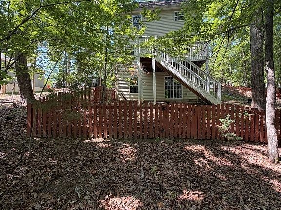 3rd image of 9 Austin Dr