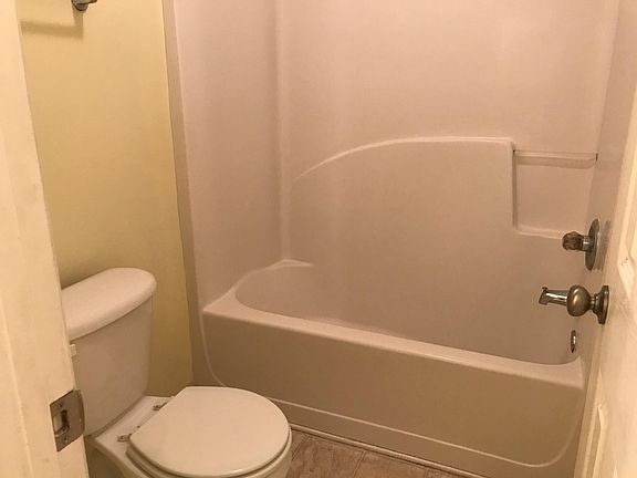 4th image of 5417 Rock Lake Dr