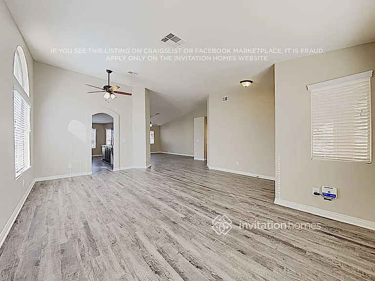 577 Canlite St — Photo 6