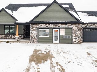 7494 Montri Dr, Temperance, MI 48182