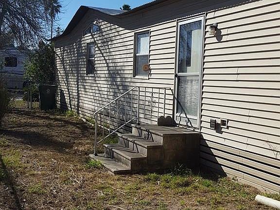 3rd image of 11546 4th St