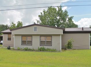 4 McCumbers St, Hazlehurst, GA 31539