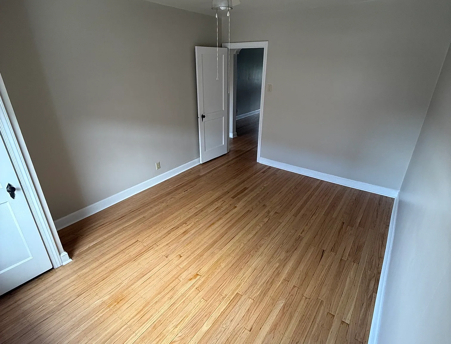 2 bed, 950 sqft, $1,200 — Photo 4