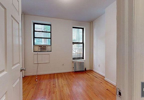 3rd image of 1488 1st Ave #3N