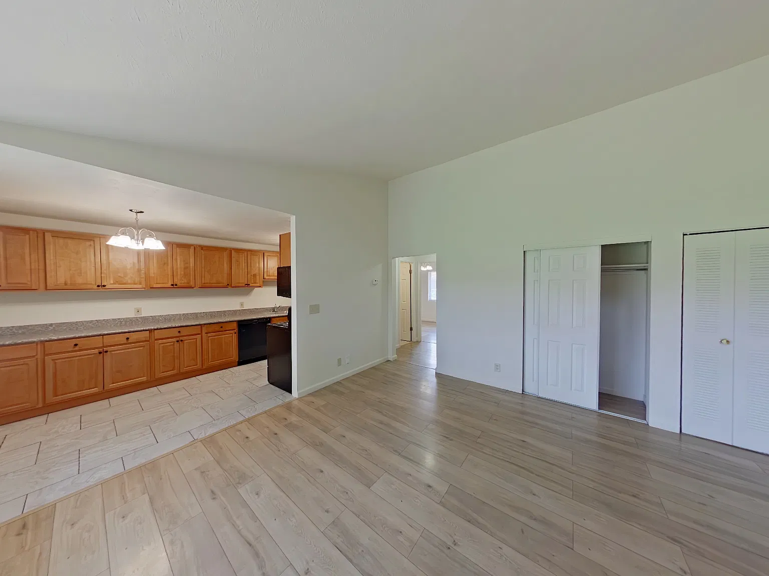 2 bed, $1,175 — Photo 2