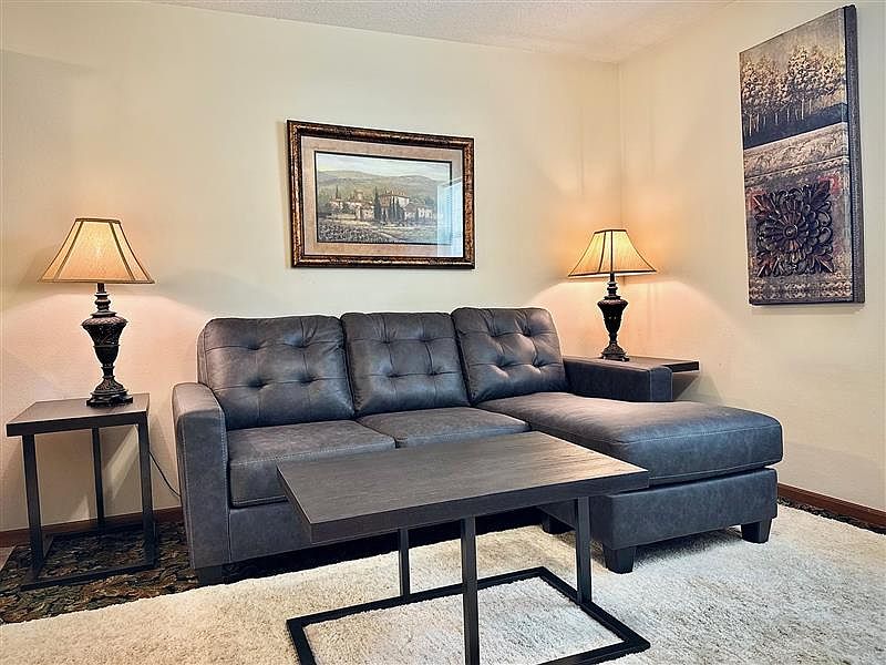 2226-I East 8th Street, Joplin