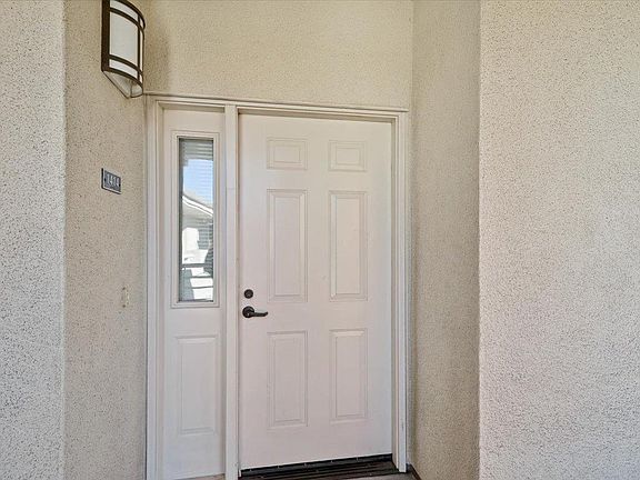 4th image of 1 Crescent Way APT 1414