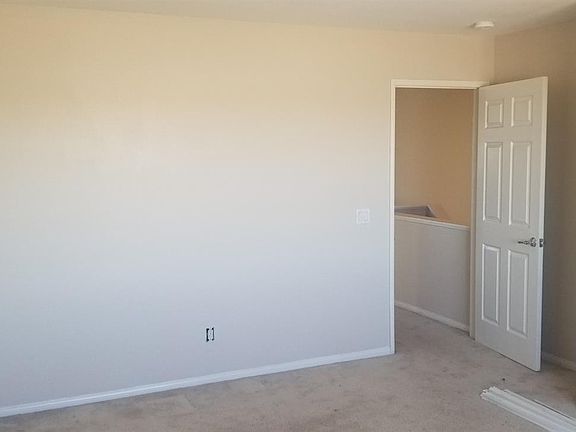 4th image of 16788 Desert Lily St