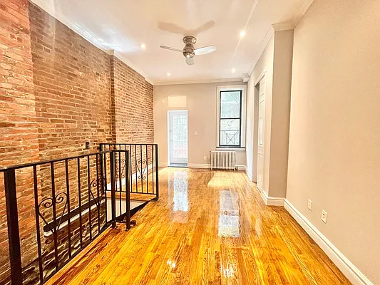 Rented by Century 21 Premier  | media 2