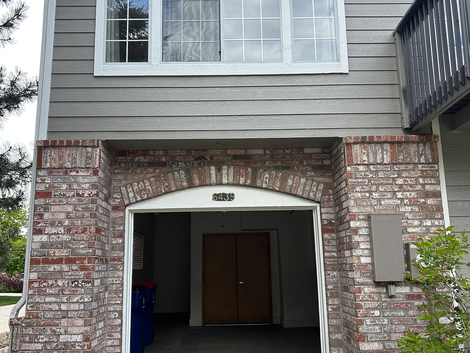 6439 S Dallas Ct — Photo 2