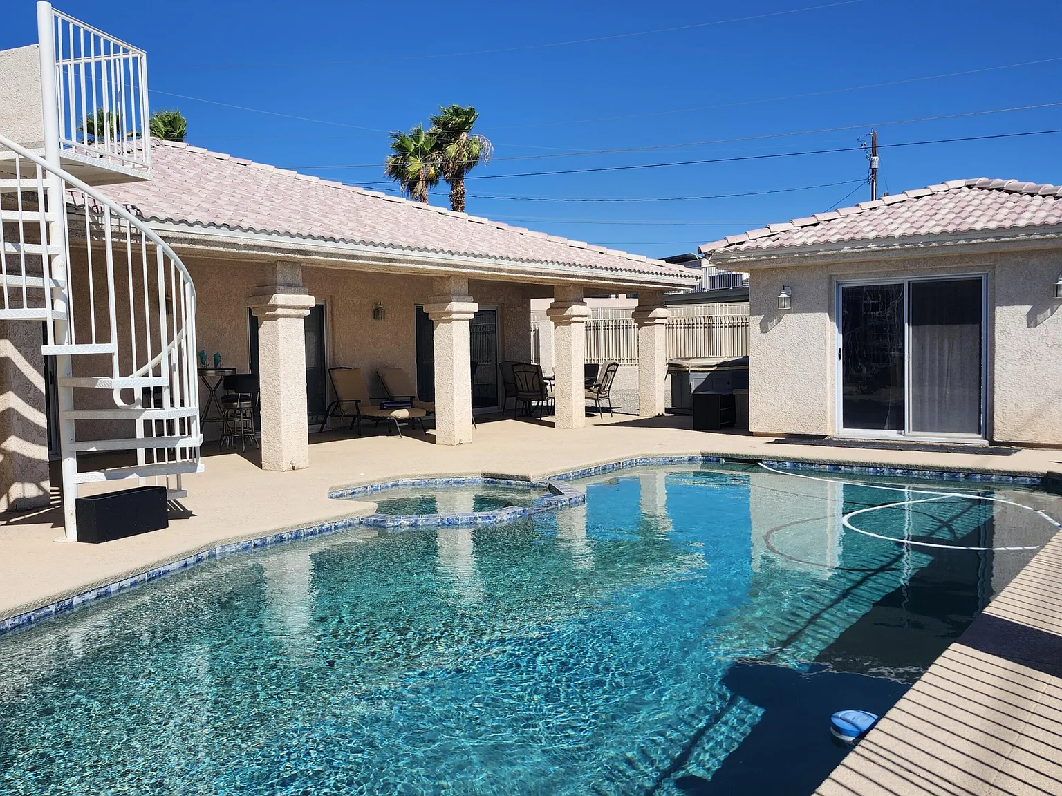 4 bed, 2.5 bath, 2795 sqft, $3,500 — Photo 4