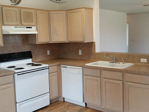 2nd image of 7905 Saskatoon Dr