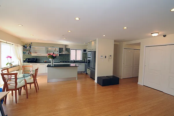 Sold by Ilite Realty Inc | media 14