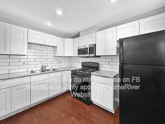 2nd image of 683 El Camino Ave APT 3