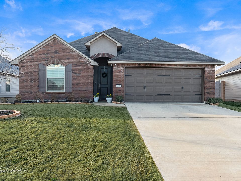 1st image of 319 Ouachita Ln