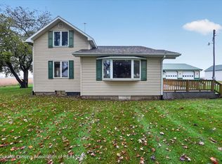 5741 E Saint Charles Rd, Ithaca, MI 48847