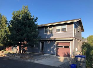 1721 Sunderland Ln, Hood River, OR 97031