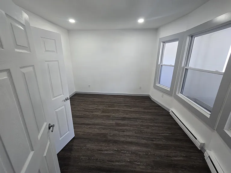 33 E Main St #A — Photo 11