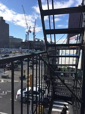 Rented by Avenues Real Estate | media 16