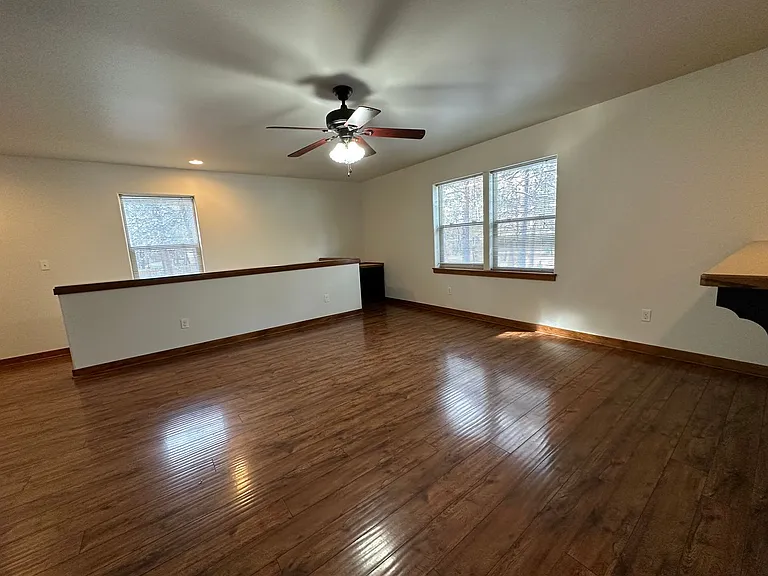 19223 Apache Rd — Photo 6