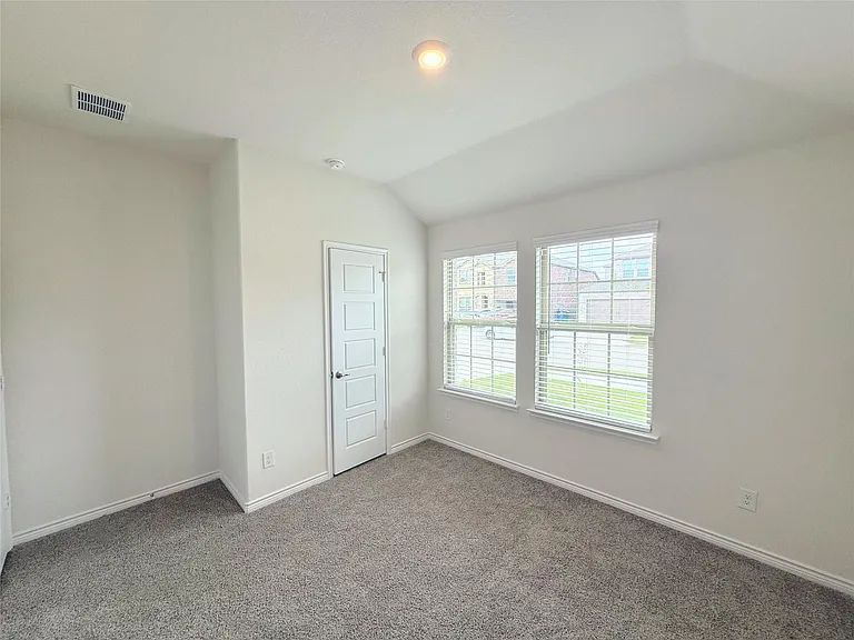 6233 Lassen Ct — Photo 6