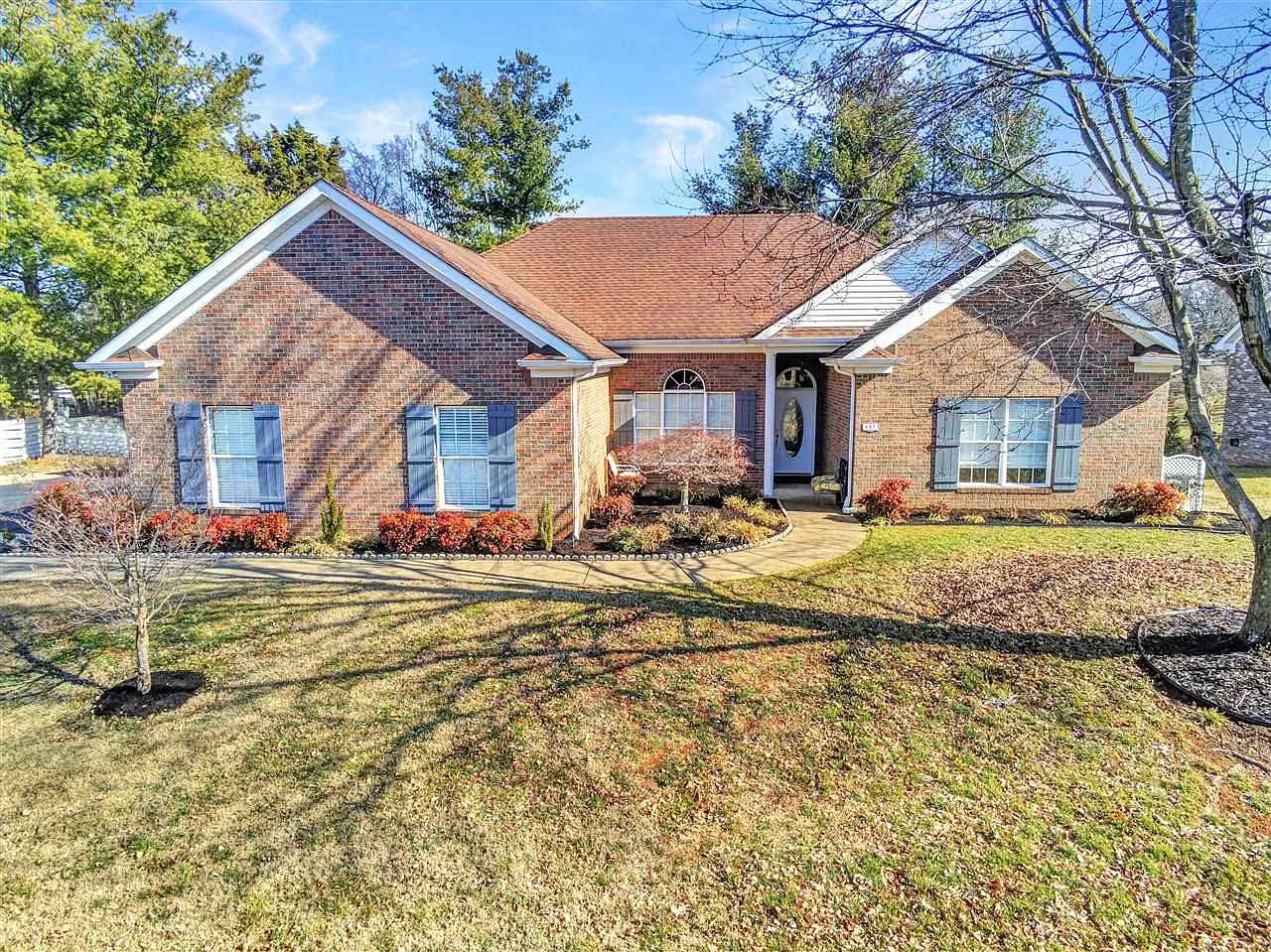 137 Huntsman Cir photo 1