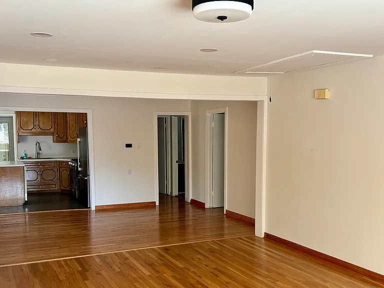 1805 Watt St — Photo 13