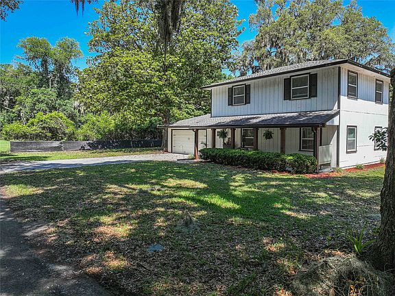 3rd image of 731 Wren Dr