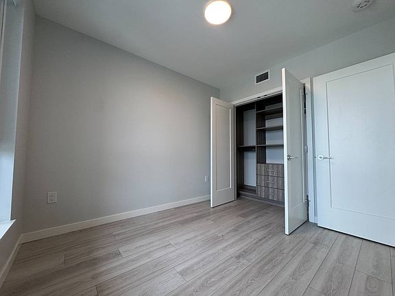5th image of 3588 Ketcheson Rd #1002