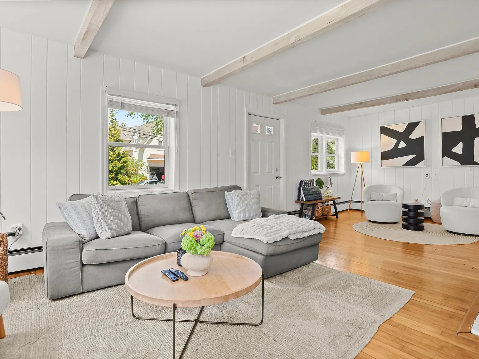 4 bed, 1800 sqft, $6,600 — Photo 3