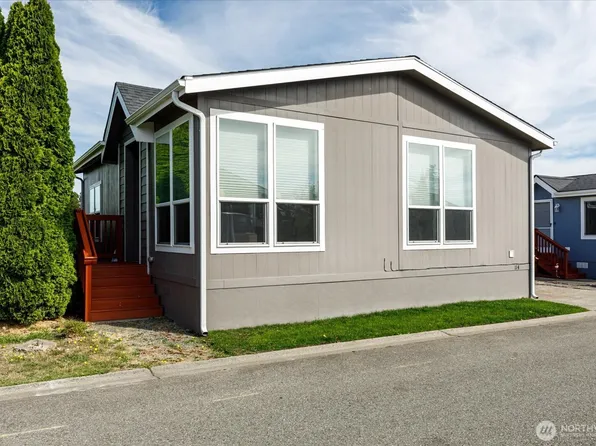 225 NE Ernst Street #114, Oak Harbor, WA 98277