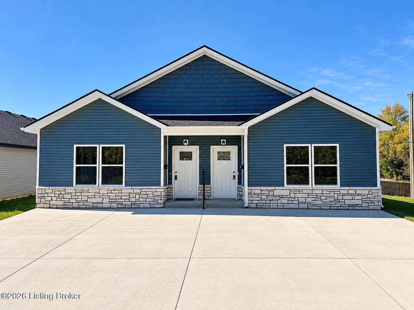 3 bed, 2.0 bath, 1200 sqft, $1,695 — Photo 1