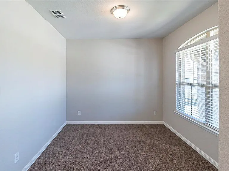 16141 Bronte Ln — Photo 17